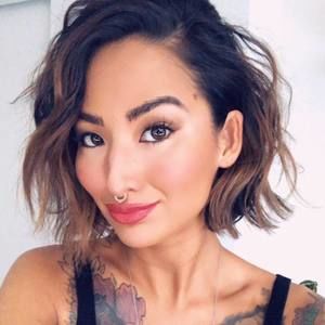 Meet your Posher, Kimiko